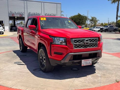 Certified 2023 Nissan Frontier SV w/ Technology Package RWD image 2