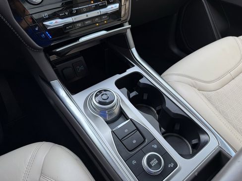 Used 2021 Ford Explorer Platinum w/ Equipment Group 601A image 24