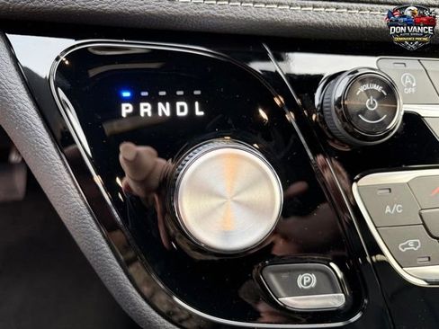 New 2026 Chrysler Pacifica Select w/ S Appearance Package image 20