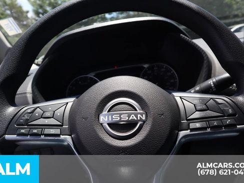Used 2024 Nissan Sentra SV FWD image 27