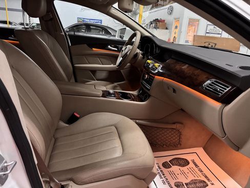 Used 2013 Mercedes-Benz CLS 550 image 16
