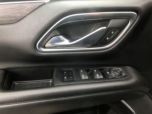 Used 2021 Chevrolet Tahoe LT image 13