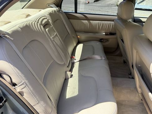 Used 2004 Buick Park Avenue w/ Prestige Feature Package FWD image 41