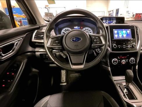 Used 2023 Subaru Forester Premium AWD/4WD image 5