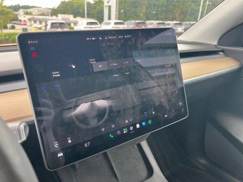 Used 2021 Tesla Model Y Long Range AWD/4WD image 10