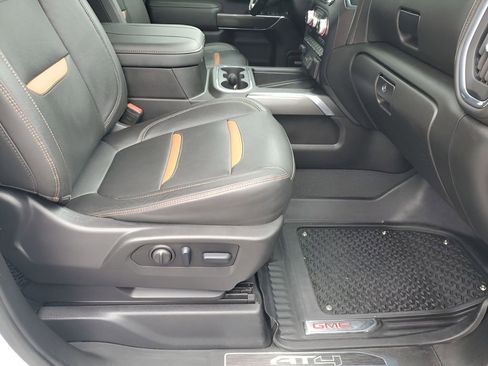 Used 2023 GMC Sierra 2500 AT4 w/ AT4 Preferred Package image 16