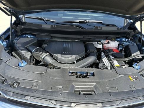Used 2025 Chevrolet Traverse LT w/ Sun and Wheel Package FWD image 20