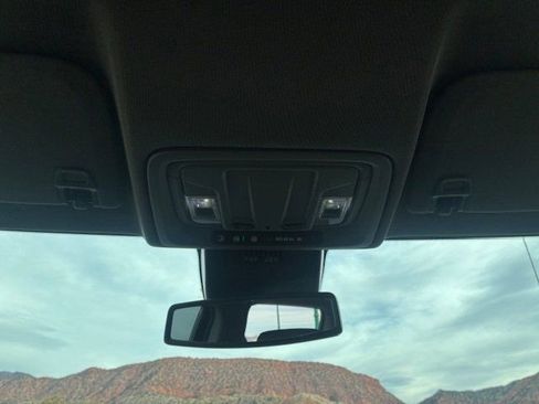 Used 2023 Chevrolet Silverado 1500 LTZ image 16