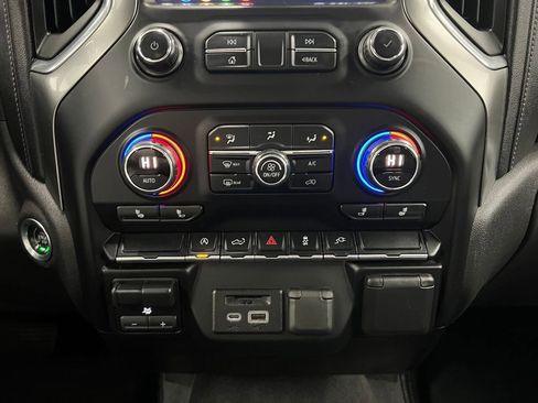 Used 2020 Chevrolet Silverado 1500 LT w/ All-Star Edition image 14