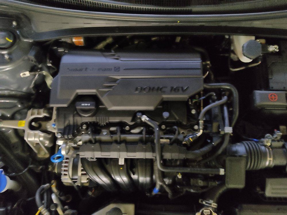 Used 2025 Hyundai Elantra SEL FWD image 30
