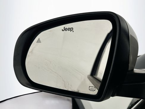 Used 2019 Jeep Compass Limited w/ Advanced Safety Group image 16