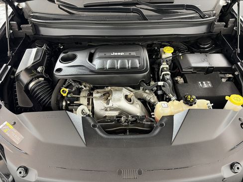 Used 2020 Jeep Cherokee Limited w/ Trailer Tow Group image 11