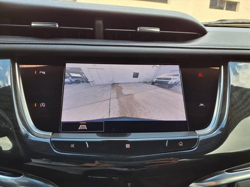 Used 2021 Cadillac XT6 Premium Luxury FWD image 26