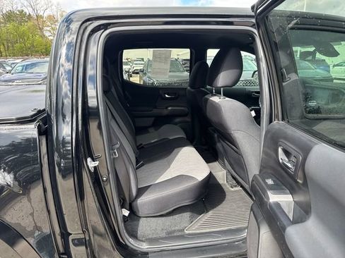 Used 2023 Toyota Tacoma TRD Sport AWD/4WD image 11