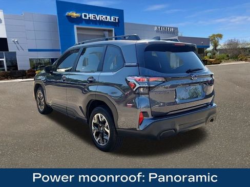 Used 2025 Subaru Forester Premium AWD/4WD image 4