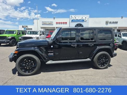 Used 2023 Jeep Wrangler Unlimited Sahara w/ Cold Weather Group AWD/4WD image 1