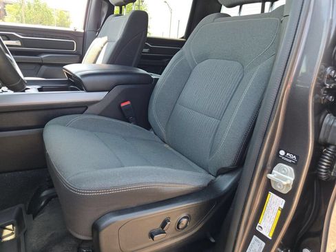 Used 2023 RAM 1500 Big Horn AWD/4WD image 30