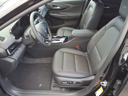 New 2026 Buick Envista Sport Touring w/ Convenience I Package image 8