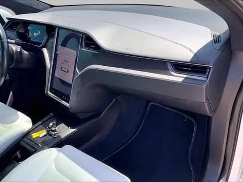 Used 2021 Tesla Model X Performance AWD/4WD image 18