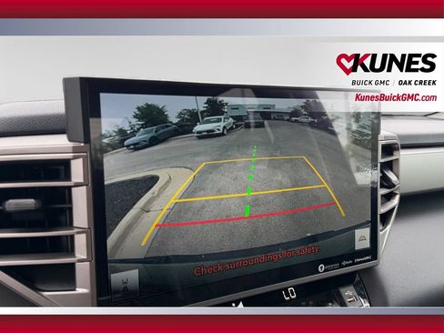 Used 2022 Toyota Tundra Limited w/ Power Package AWD/4WD image 27