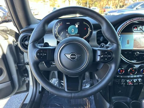 Used 2023 MINI Cooper S image 23