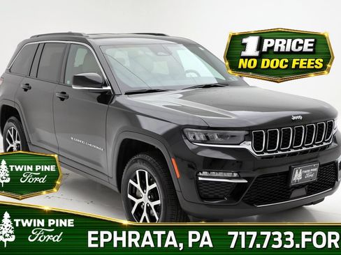 Used 2025 Jeep Grand Cherokee Limited AWD/4WD image 1