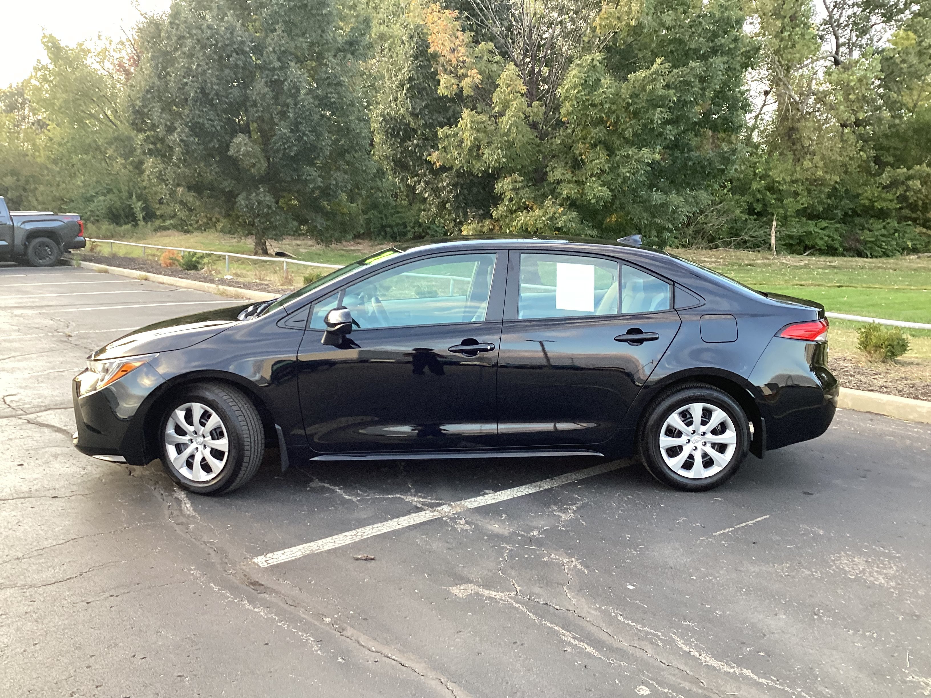 Certified 2026 Toyota Corolla LE FWD image 21