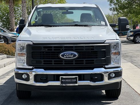New 2026 Ford F250 XL w/ XL Chrome Package image 11