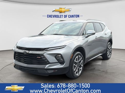 Used 2025 Chevrolet Blazer RS FWD image 1