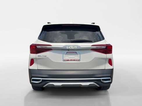 Used 2022 Kia Seltos SX w/ Sunroof Package AWD/4WD image 4