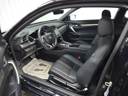 Used 2020 Honda Civic Touring image 29