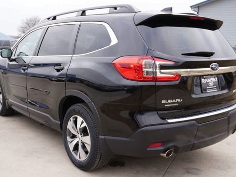 Certified 2023 Subaru Ascent Premium w/ Convenience Package image 5