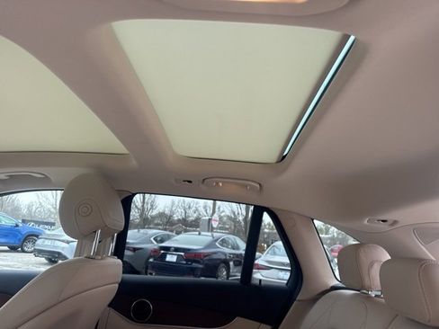 Used 2021 Mercedes-Benz GLC 300 GLC 300 image 33