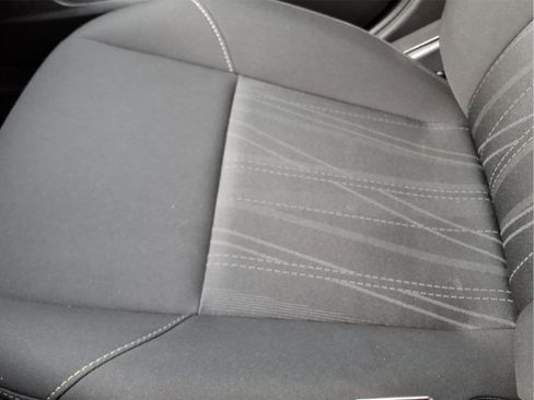 Used 2018 Ford Focus SE FWD image 26