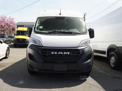 Used 2023 RAM ProMaster 2500 FWD image 9