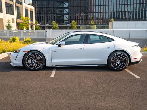 Certified 2020 Porsche Taycan Turbo w/ Premium Package AWD/4WD image 2