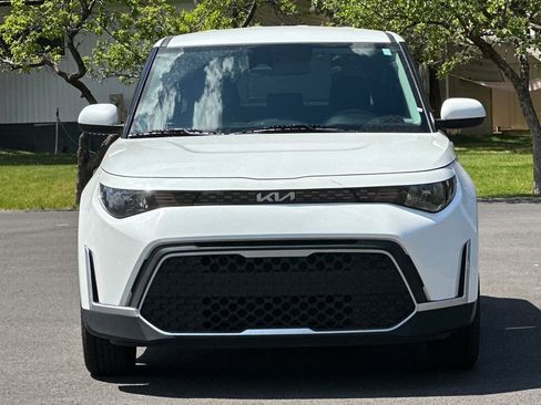Certified 2024 Kia Soul LX w/ Option Group 015 FWD image 9
