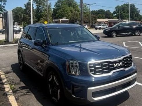 Certified 2025 Kia Telluride S AWD/4WD image 2
