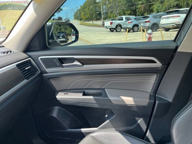 Used 2023 Volkswagen Atlas SE w/ Panoramic Sunroof Package FWD image 31