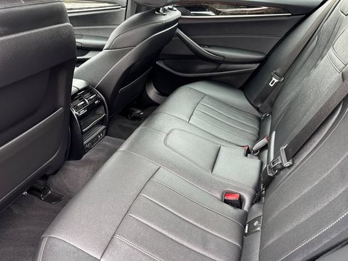 Used 2023 BMW 540i w/ M Sport Package RWD image 12