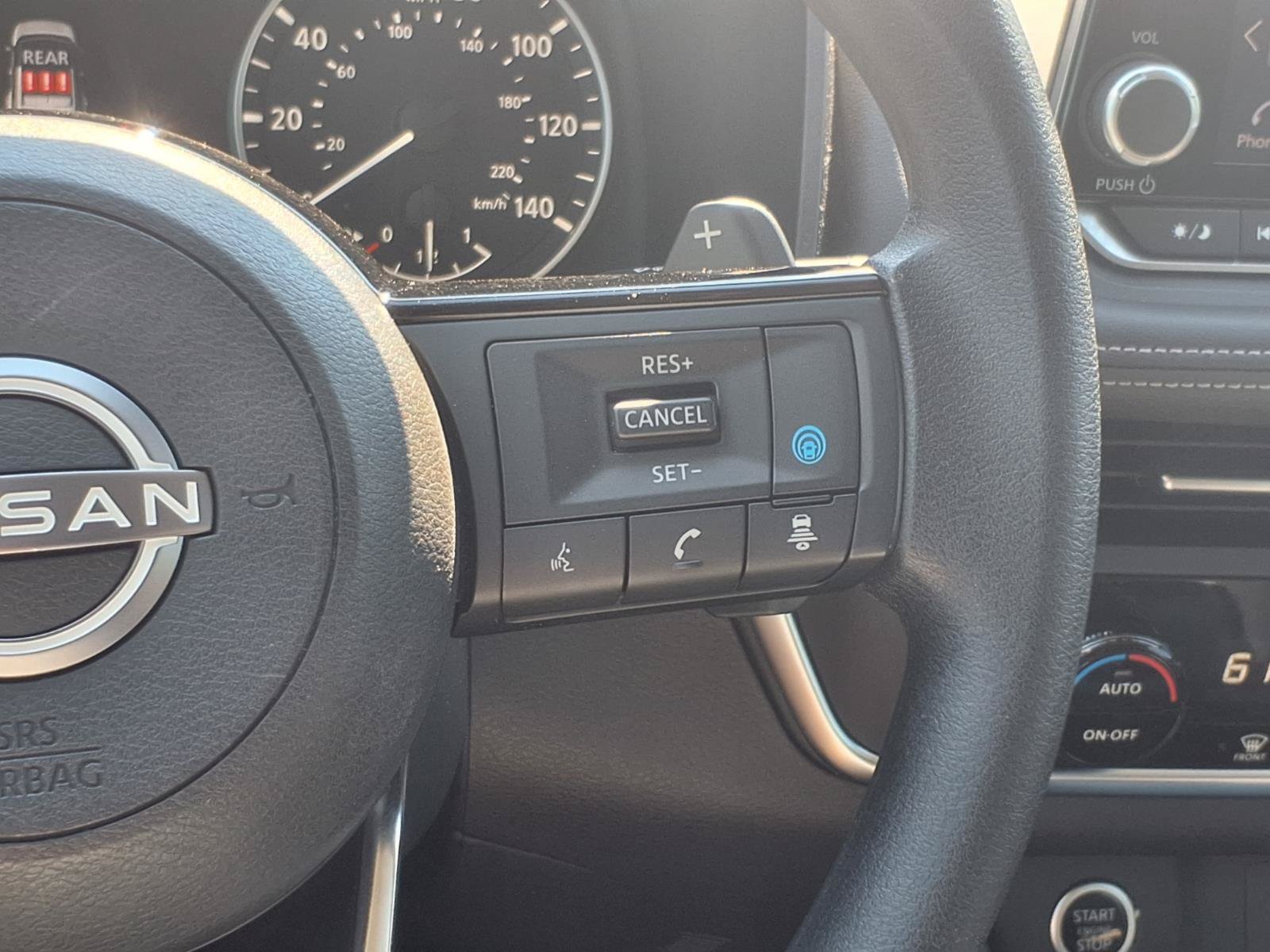 Used 2023 Nissan Rogue SV FWD image 19