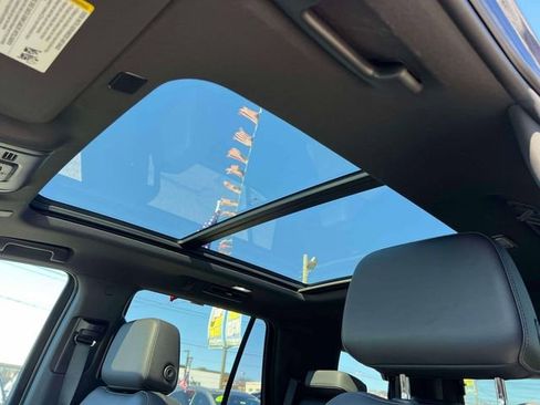 Used 2022 Chevrolet Tahoe LT w/ Luxury Package image 22