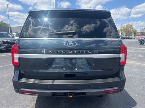 Used 2023 Ford Expedition XLT AWD/4WD image 8