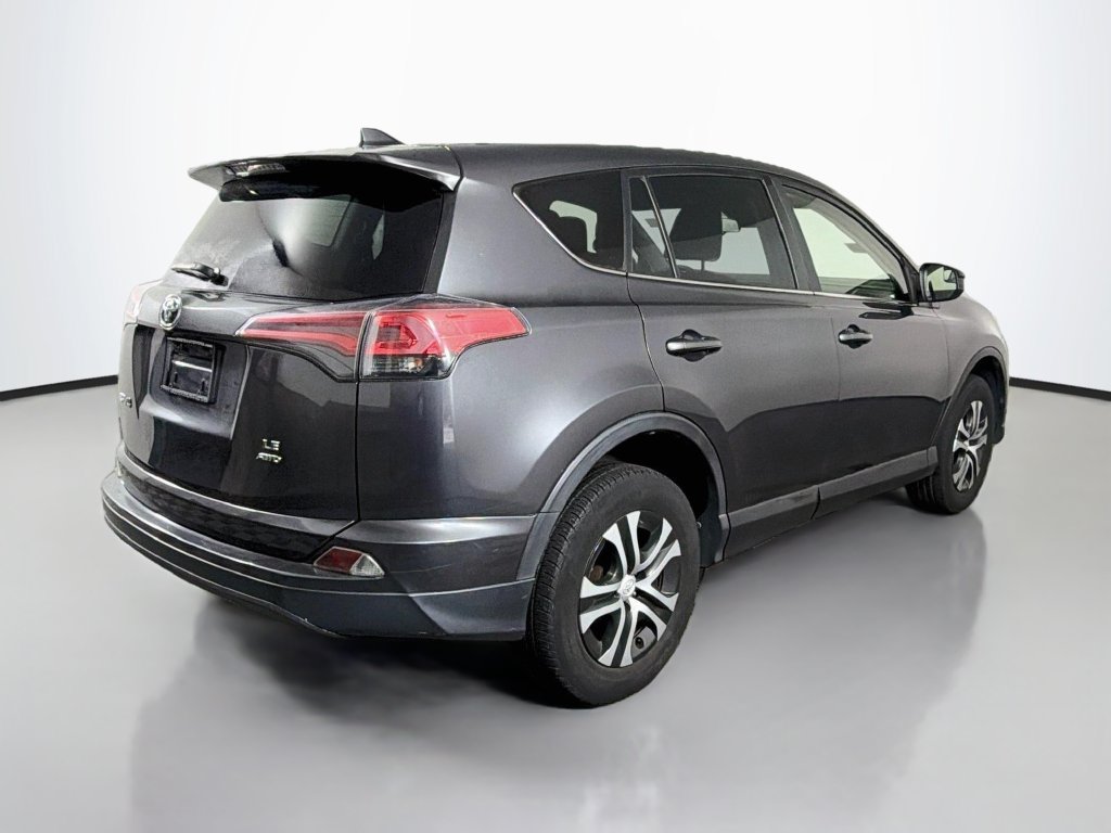 Used 2018 Toyota RAV4 LE w/ All Weather Liner Package AWD/4WD image 6