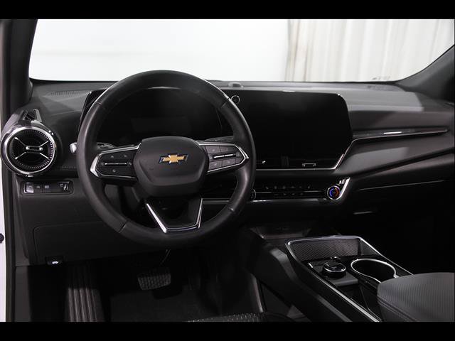 Used 2026 Chevrolet Equinox LT FWD image 6
