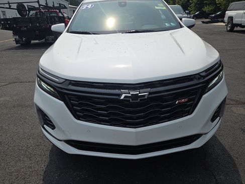 Used 2024 Chevrolet Equinox RS w/ RS Leather Package AWD/4WD image 8