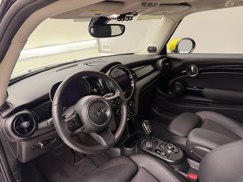 Certified 2024 MINI Cooper SE FWD image 4