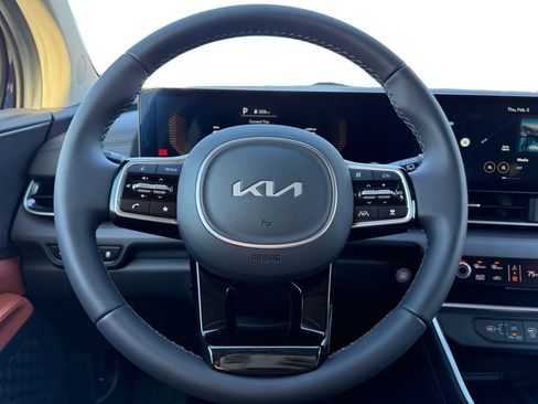 New 2026 Kia Carnival EX FWD image 12