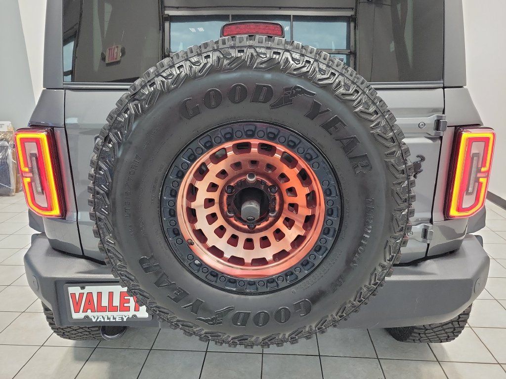 Used 2023 Ford Bronco Wildtrak AWD/4WD image 14
