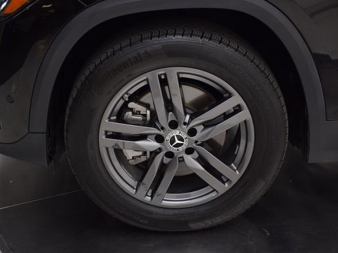 Certified 2025 Mercedes-Benz GLA 250 image 11